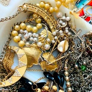 Vintage to now junk drawer, craft, repurpose jewelry lot